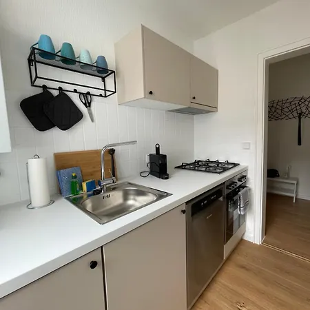 Daire City-apartment Mit Theaterblick *