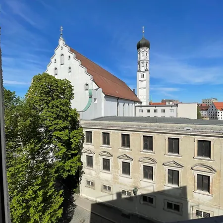 City-apartment Mit Theaterblick Augsburgo